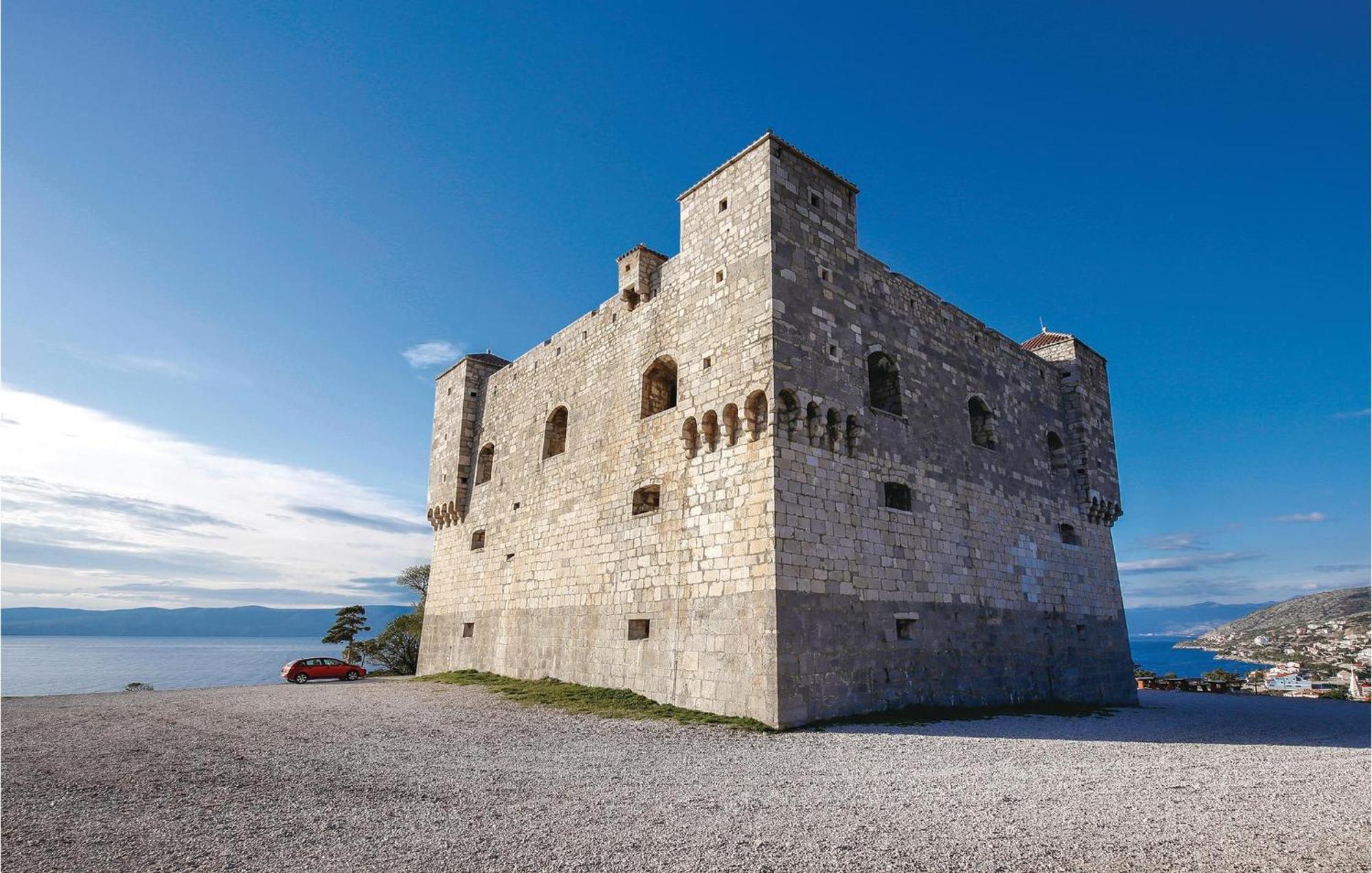 Awesome Apartment In Senj With Wifi Екстер'єр фото